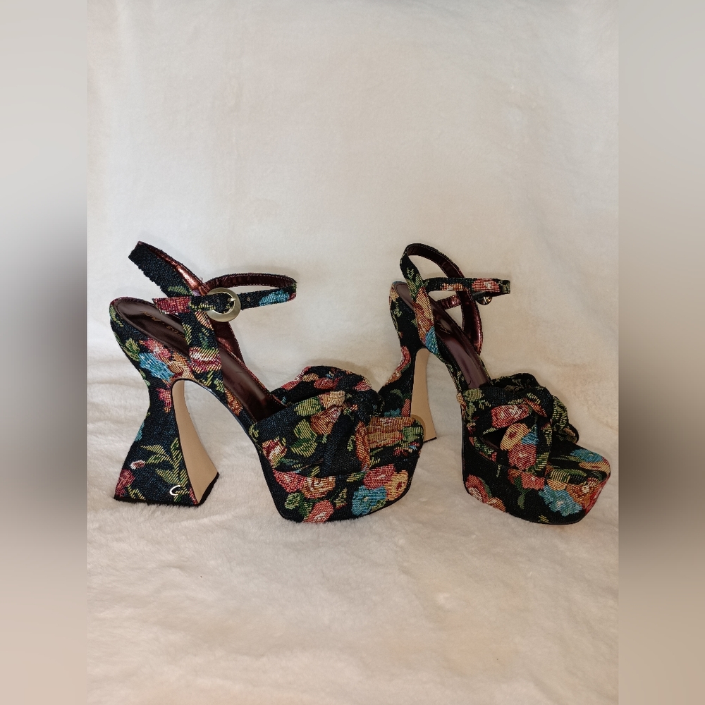 Circus NY women's Audrea Platform heel black 9M